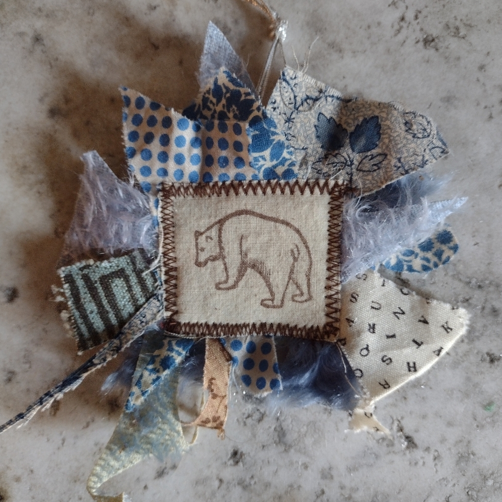 Bear pin, brooch or ornament 🩵🐻 One of a kind Artist made